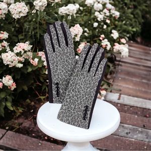 NEW Boutique- SMART TOUCH GLOVES, BLACK